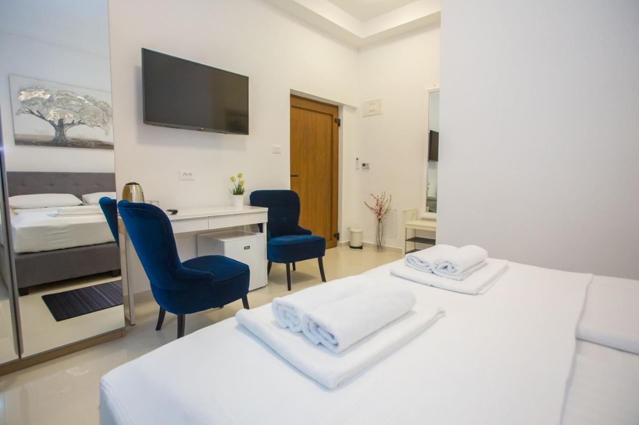 Holiday Home Camellia Poreč Buitenkant foto